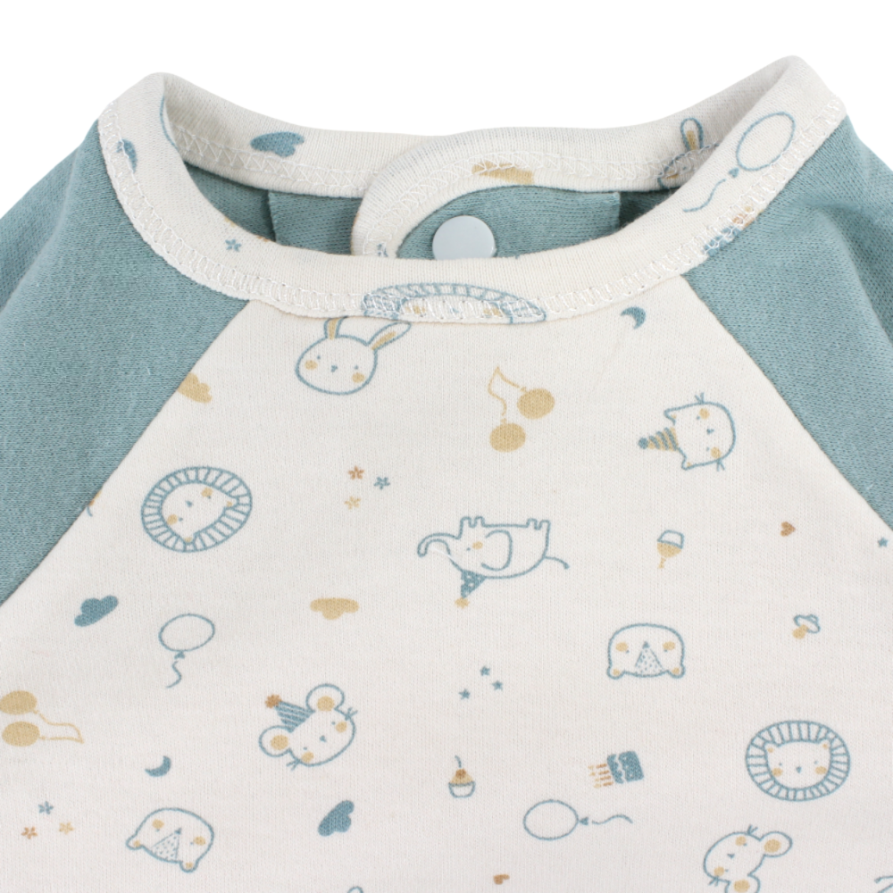 Cotton Baby Bib – Mint with Animals Print