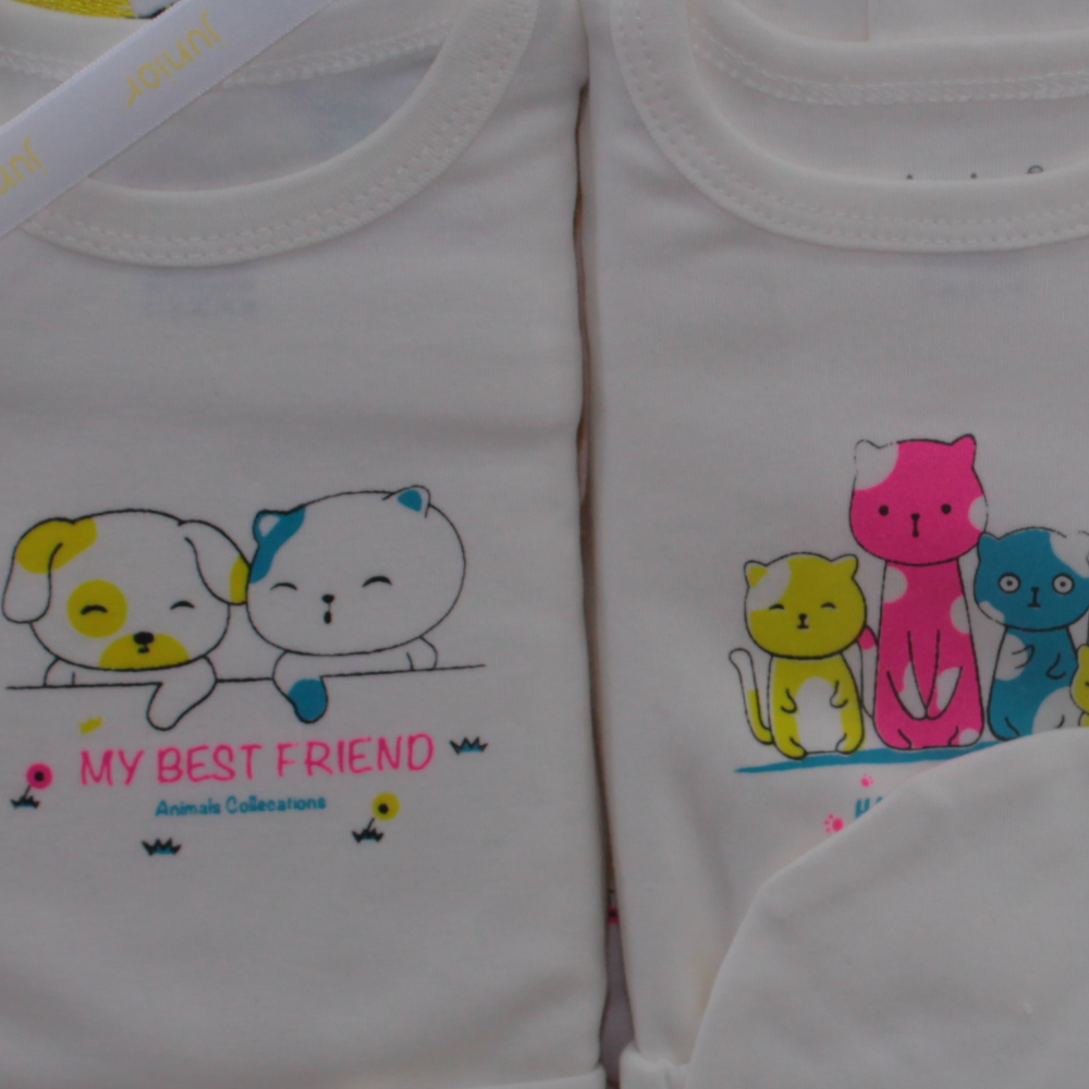 Unisex Baby Cotton Gift Box – Off-White with “My Best Friend” Design (20 Pcs)