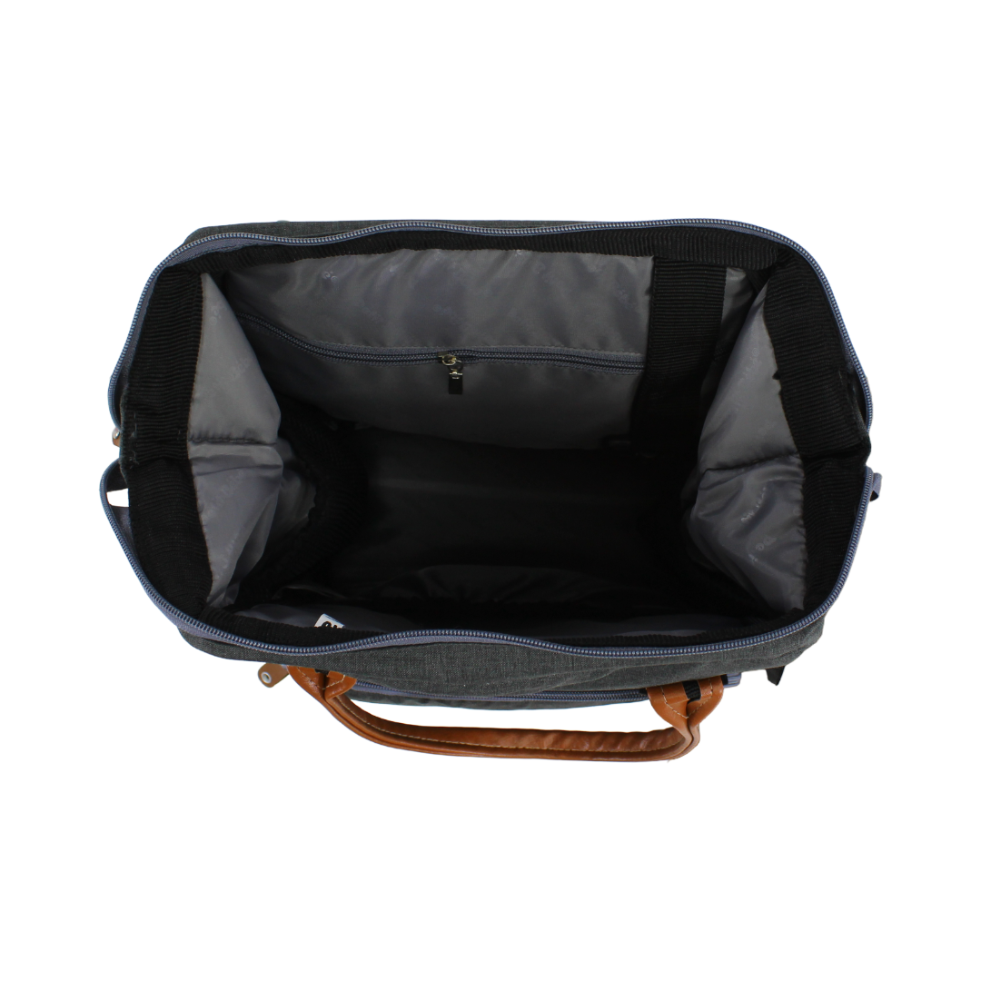 Petit Bebe Premium Max Diaper Bag – أسود