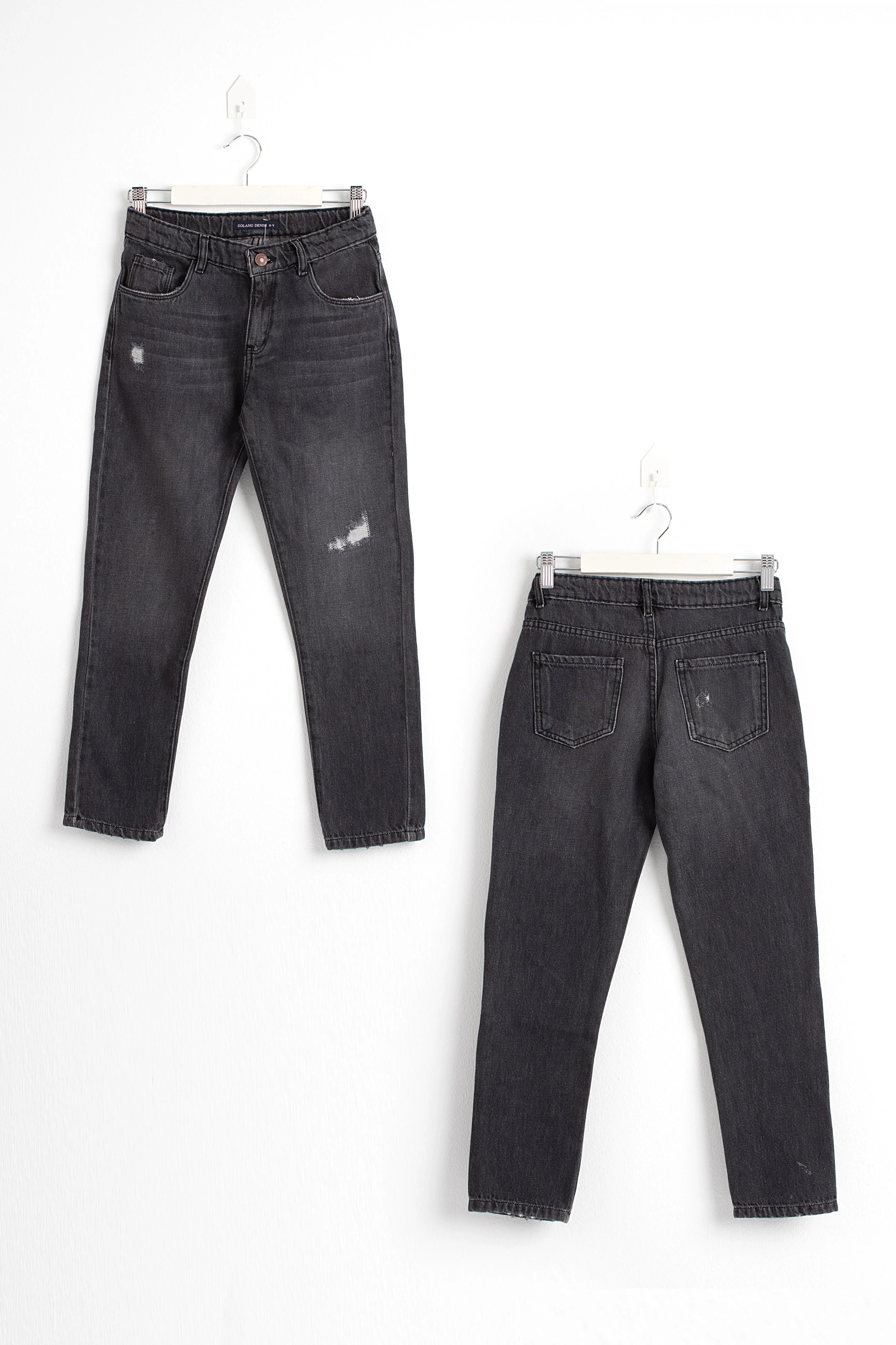 Ripped Regular-Fit Jeans