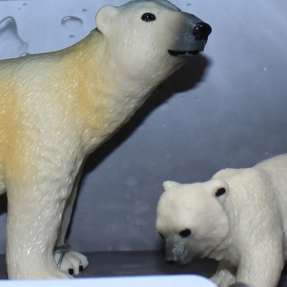 The Sea World Moderl Series - 2 Polar Bears Figurines