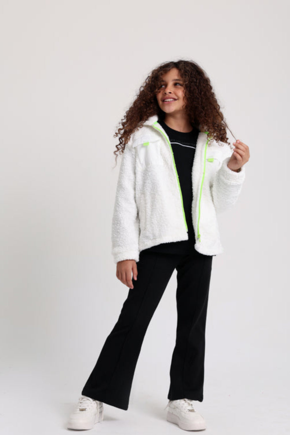 Girls Creased Front Flared Pants – Black