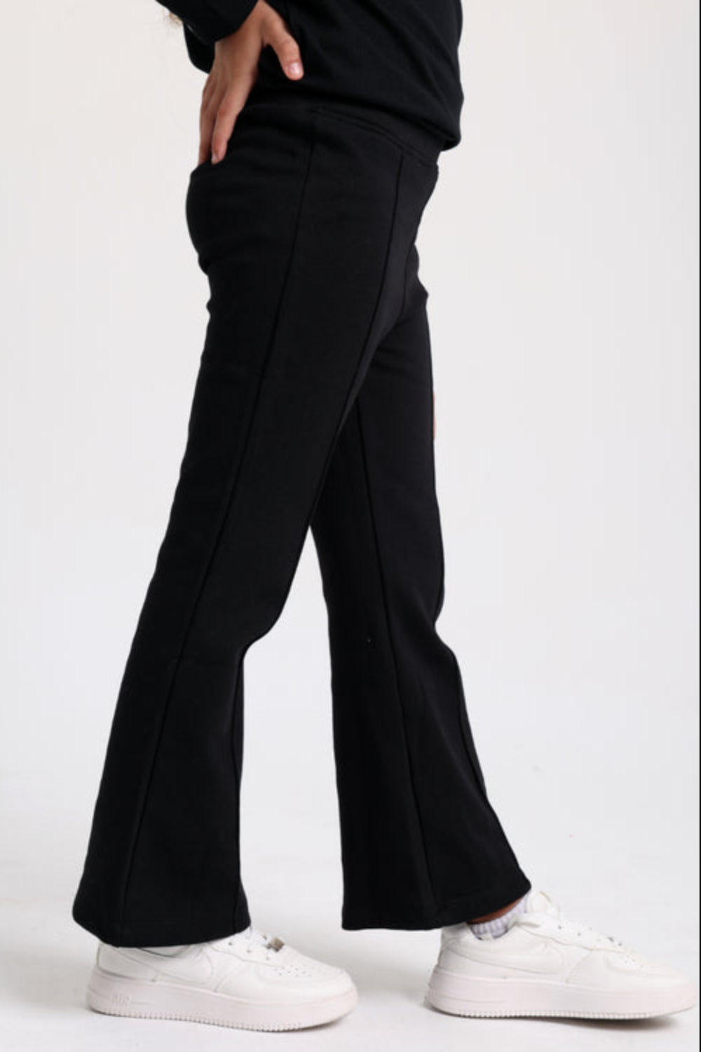 Girls Creased Front Flared Pants – Black