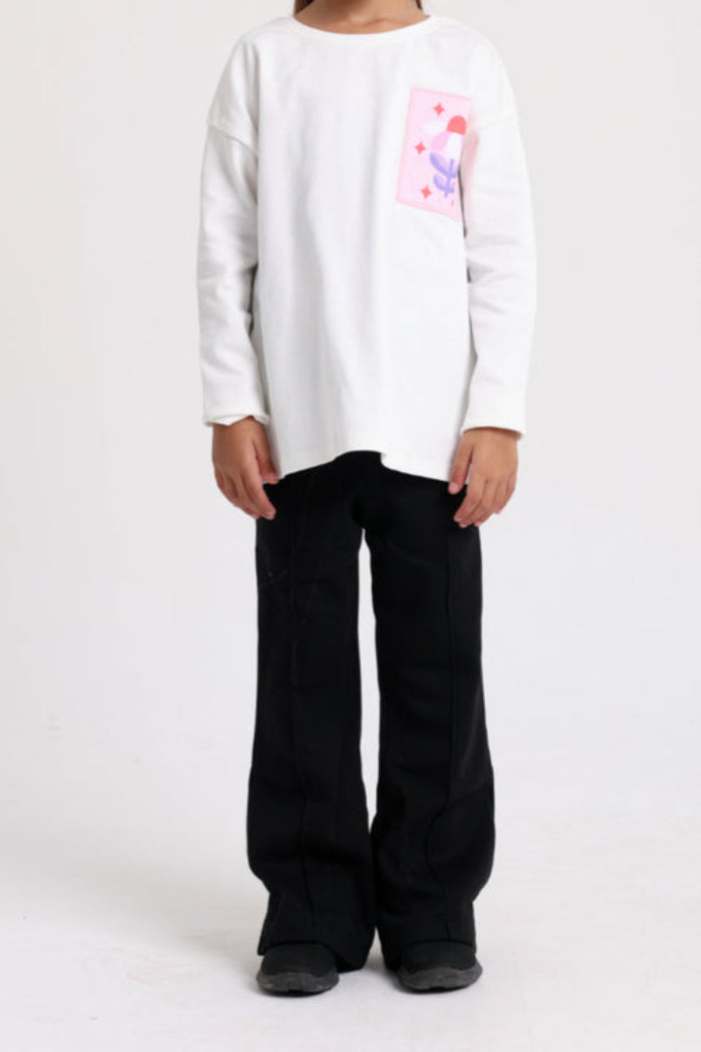 Girls Creased Front Flared Pants – Black