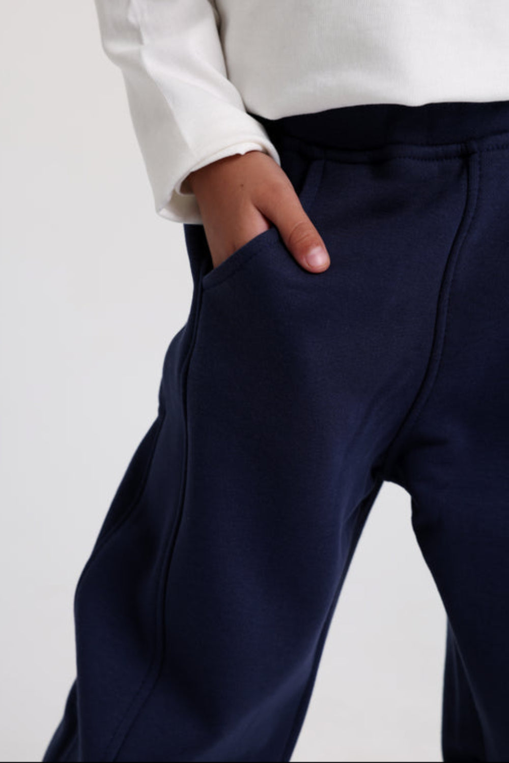 Unisex Barrel Fit Pants – Navy