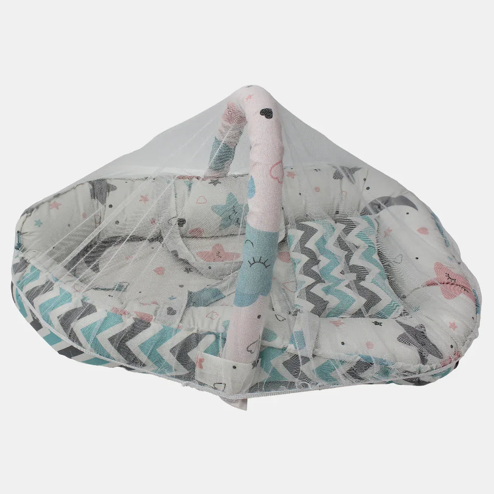 Baby Nest – Light Blue with Zigzags
