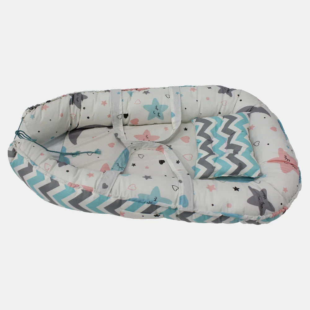 Baby Nest – Light Blue with Zigzags