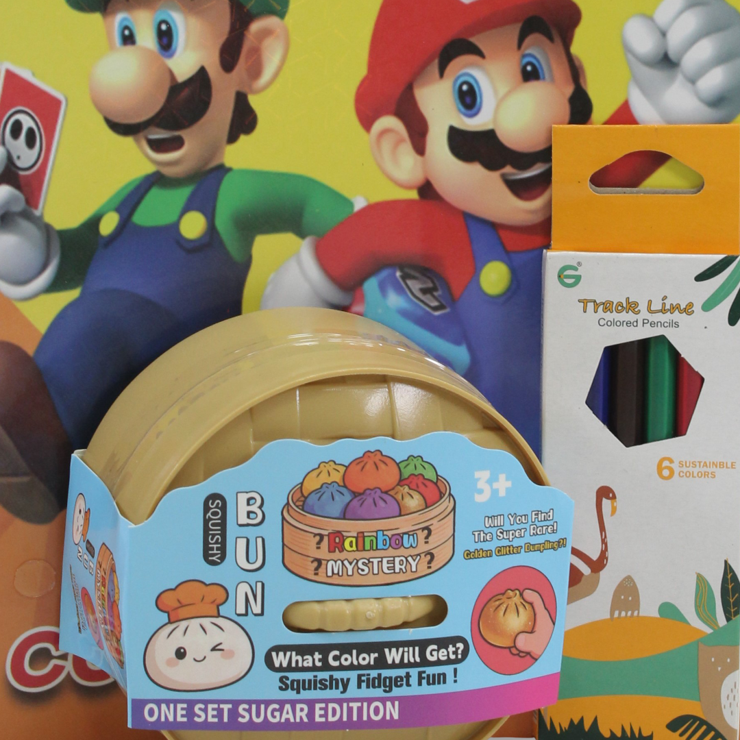 Disney Famille Mystery Squishy Dumpling + Super Mario Coloring Book + Color Pencils