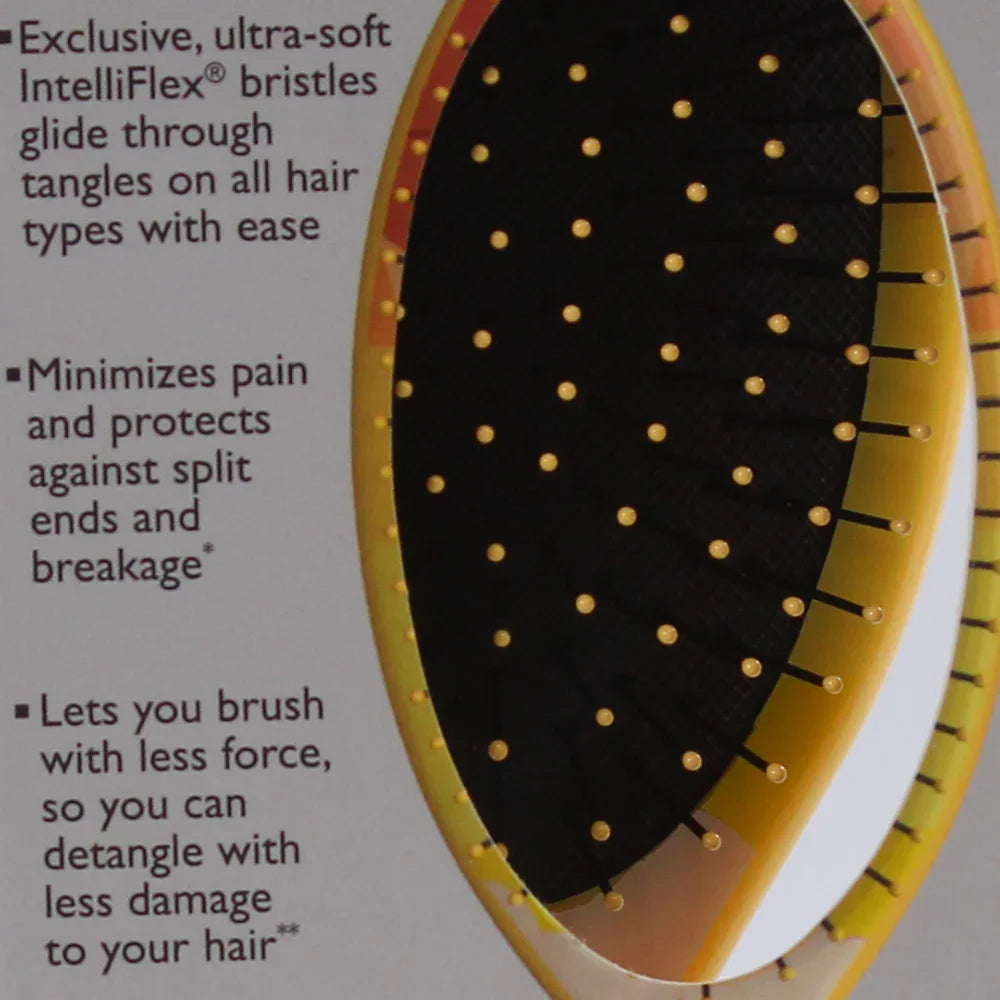 Wet Brush Star Wars Original Detangler – The Mandalorian with Grogu Children’s Hairbrush