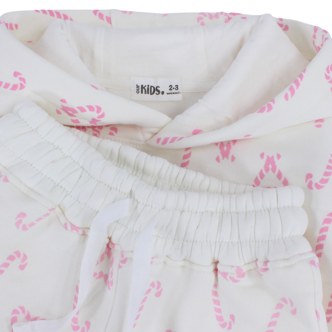 Girls Hooded Long-Sleeved Pajama – Off-White with Pink Candy Print