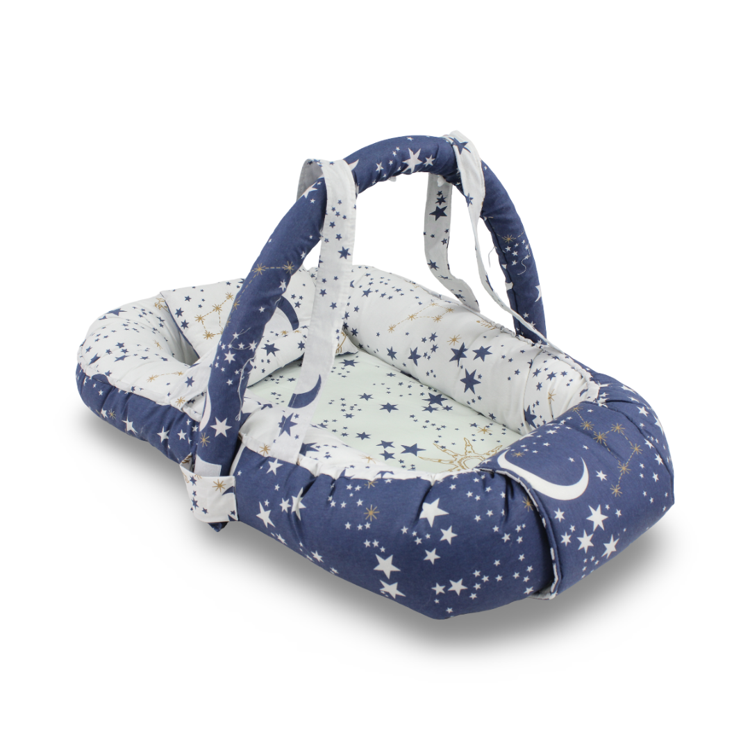 Baby Nest – Off-White & Navy with Stars Print