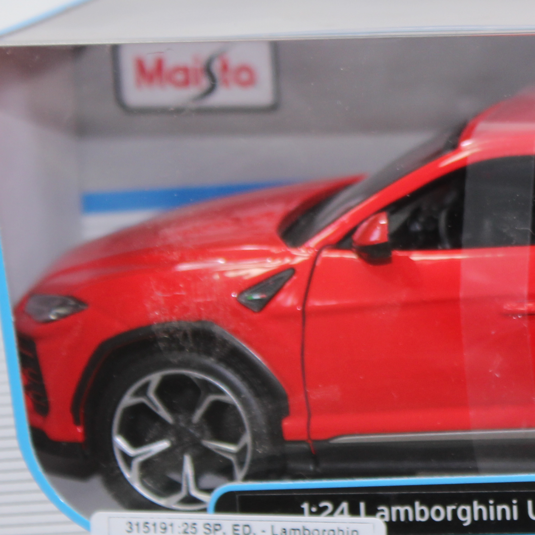 Maisto Special Edition 1:24 Scale Lamborghini Urus in Red