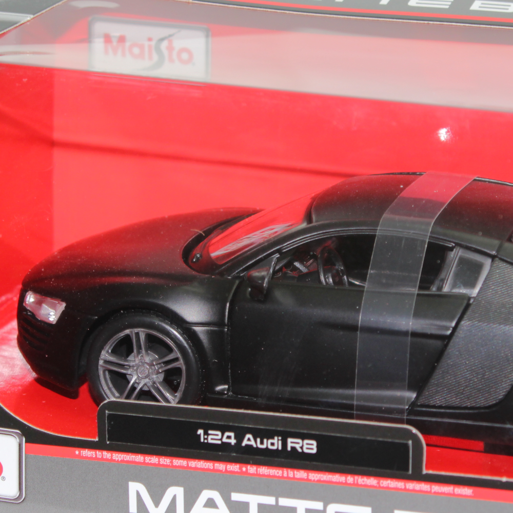 Maisto Audi R8 Die-Cast Model Car – 1:24 Scale