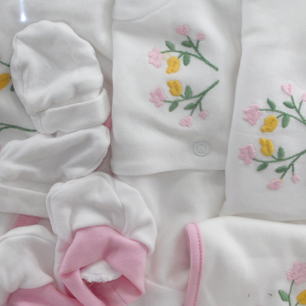 Baby Girls Gift Clothes Box – White & Pink Floral Theme (7 pieces)