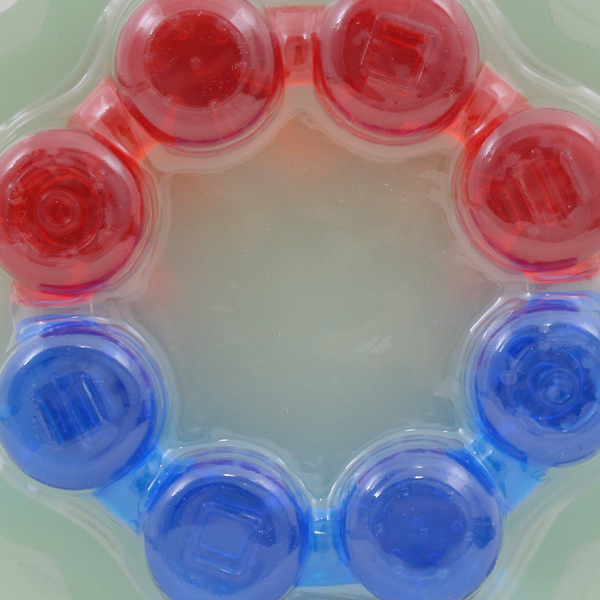 Safari Baby Water Filled Teether +3m – Blue & Red with Ring Design