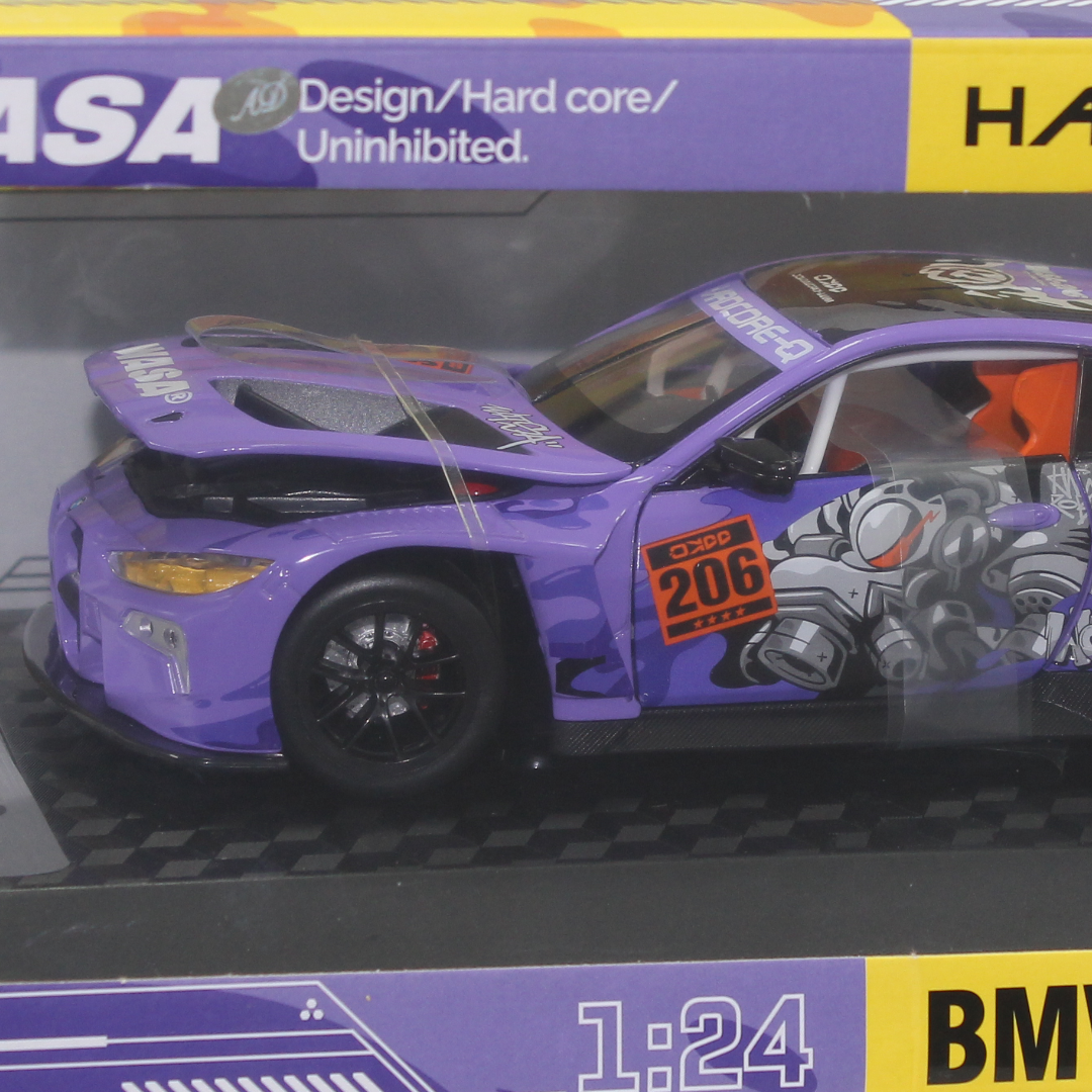 CCA (Cool Chic Auto) 1:24 scale BMW M4 GT3 Diecast Model Car – Purple