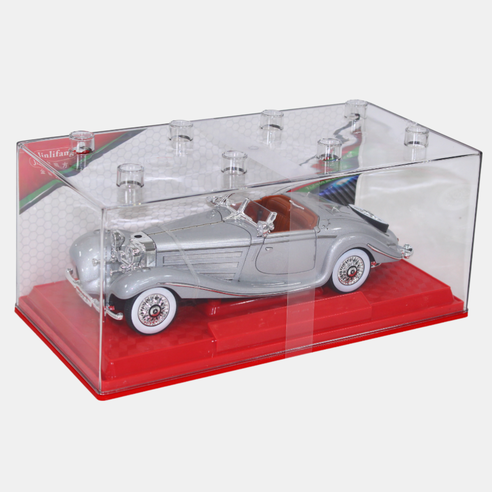Die-Cast Classic Car – Silver Mercedes