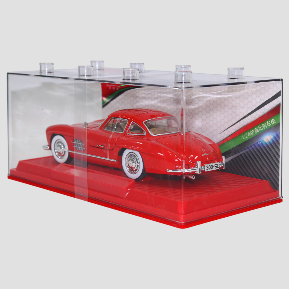 Die-Cast Classic Car – Red Mercedes
