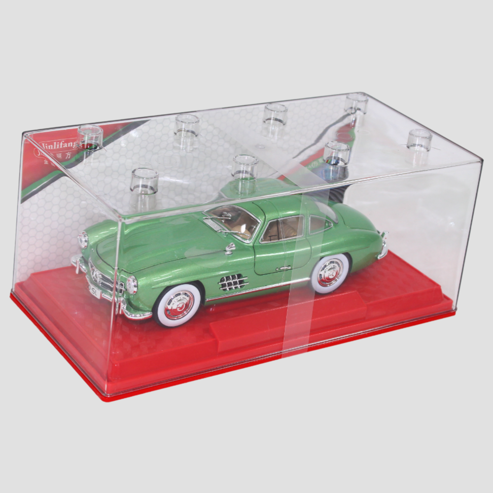 Die-Cast Classic Car – Green Mercedes