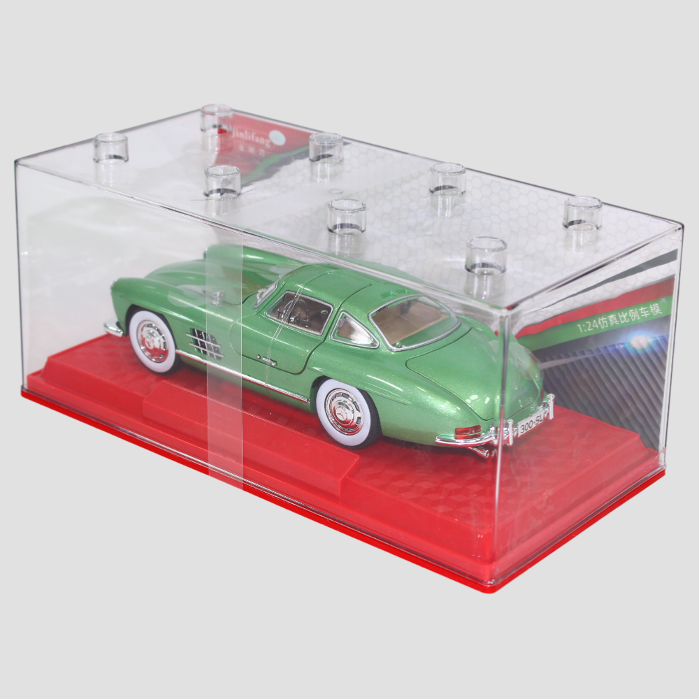 Die-Cast Classic Car – Green Mercedes