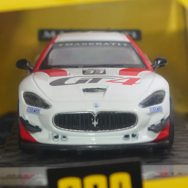 CCA 1:32 Scale Maserati Gran Turismo MC GT4 – White