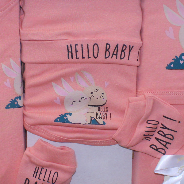 Baby Girls Cotton Gift Clothes Box – Pink with "Hello Baby" Print (5 Pcs)