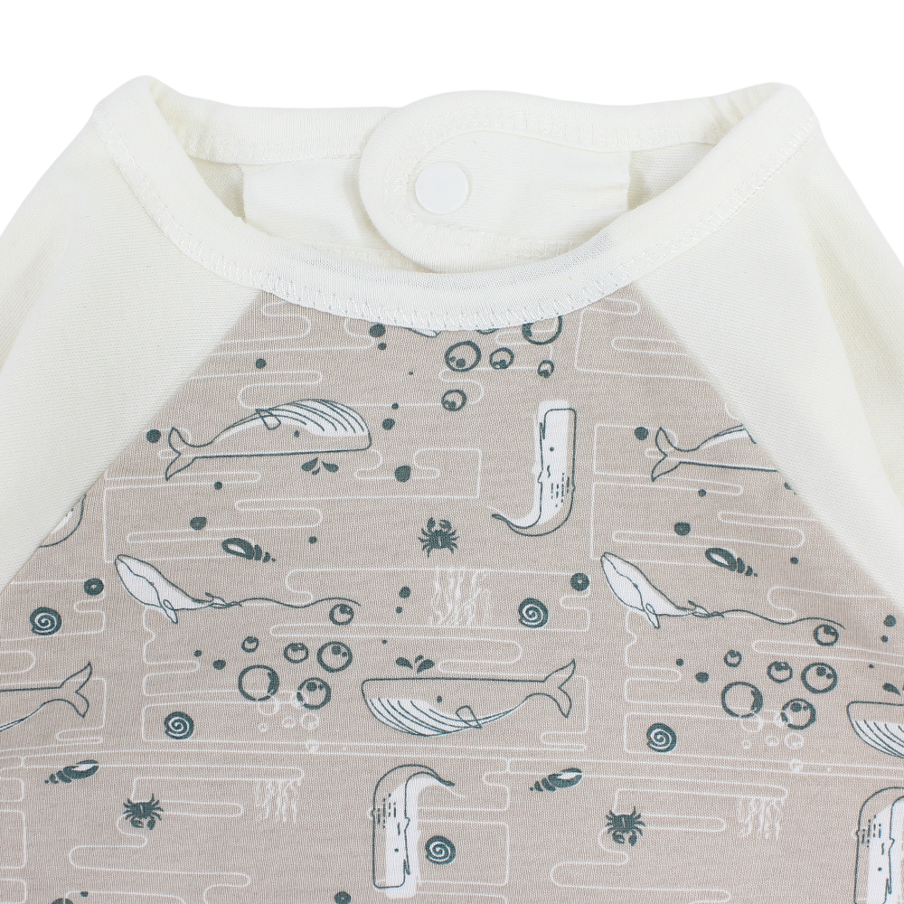 Cotton Baby Bib – Off-White with Fish Print