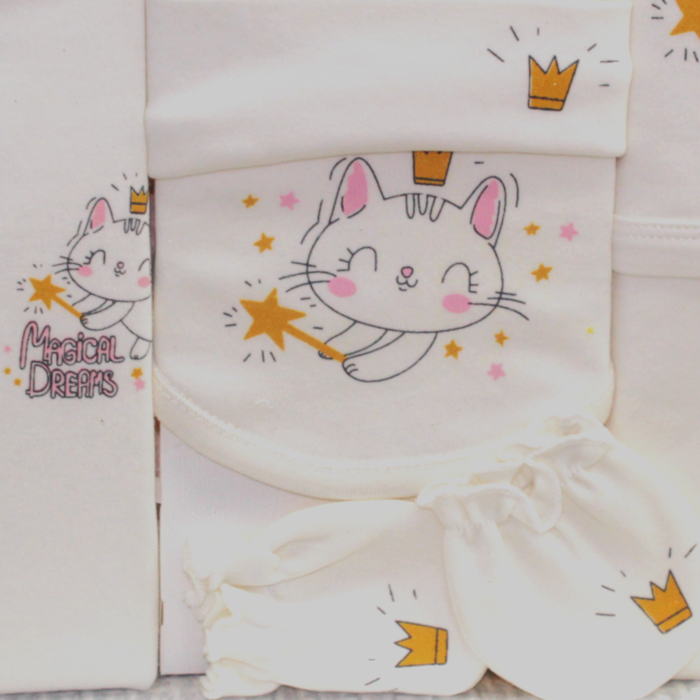 Baby Girls Cotton Gift Box – Off-White with “Magical Dreams” Cat Design 5 Pcs (0-3m)