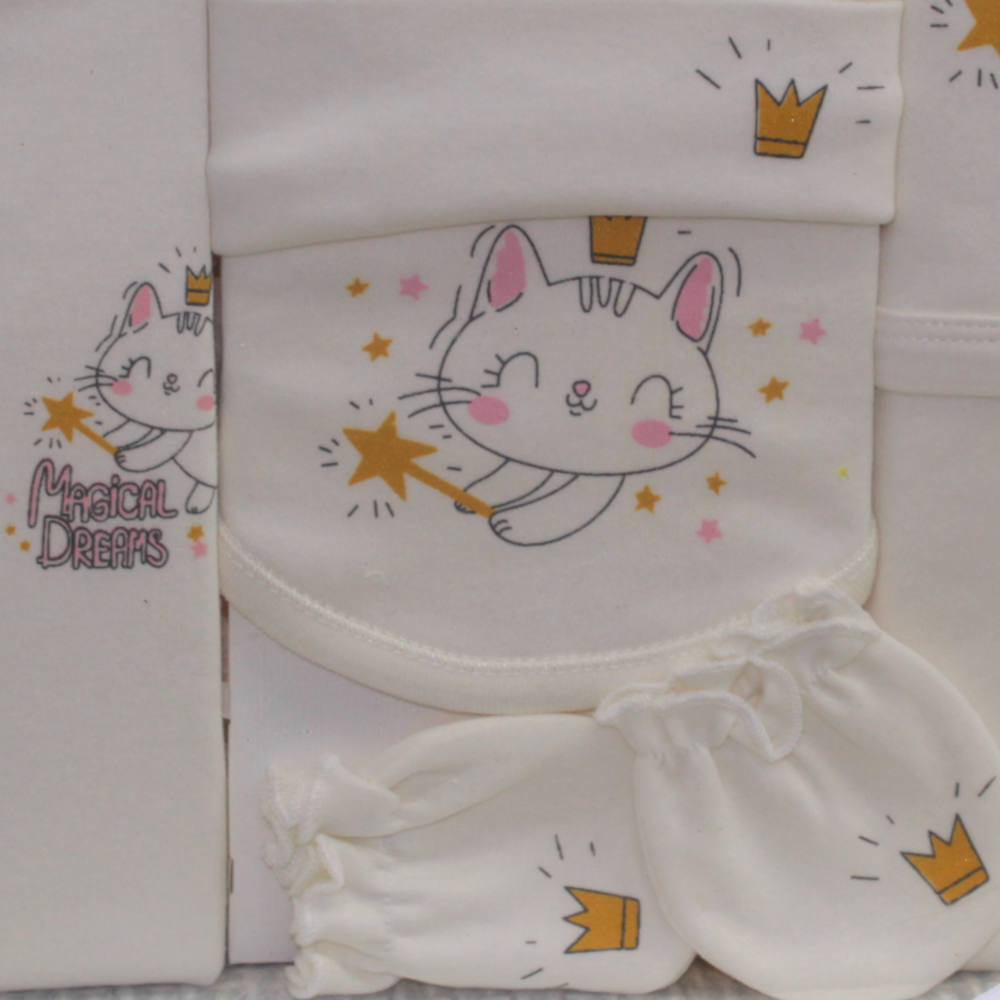 Baby Girls Cotton Gift Box – Off-White with “Magical Dreams” Cat Design 5 Pcs (0-3m)