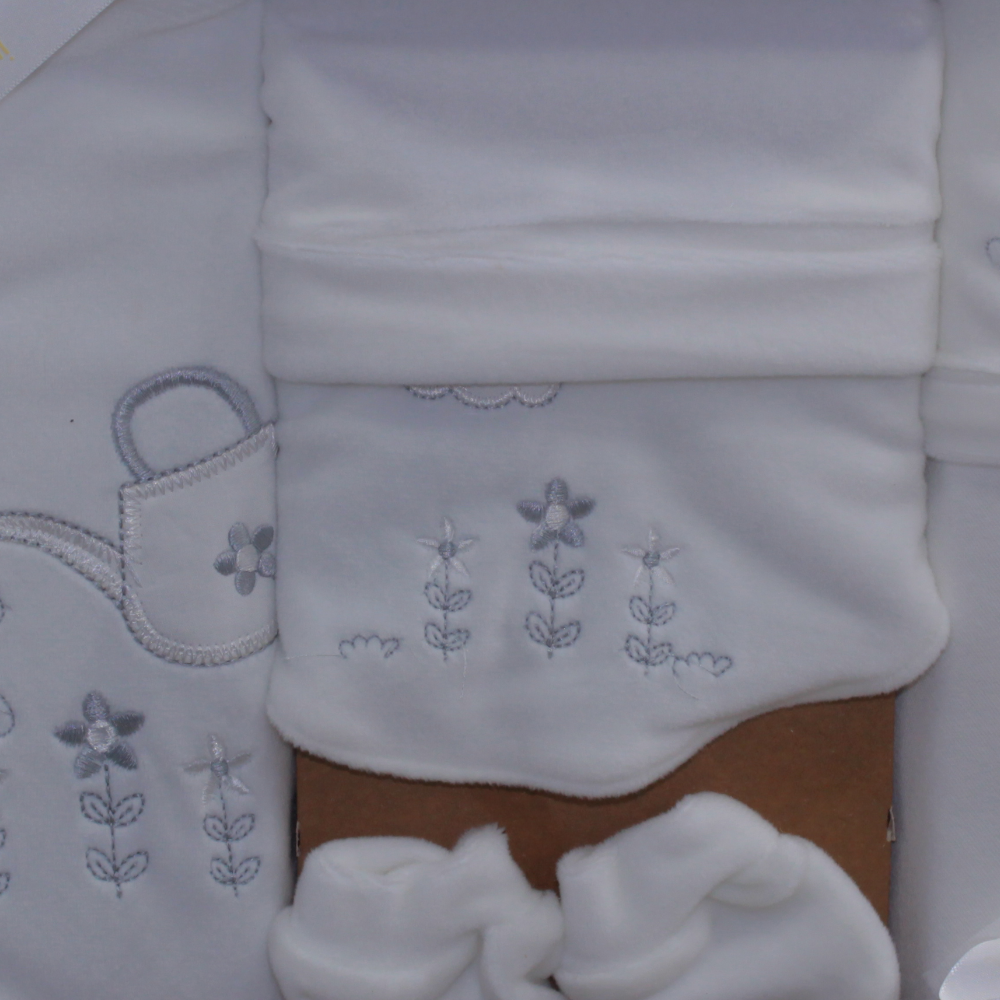 Baby Girls Velvet Gift Box – White with Flowers Design (5 Pcs)