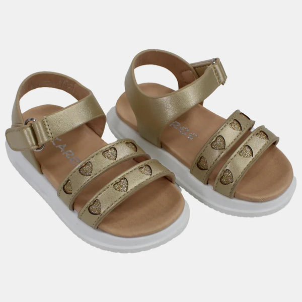 صنادل جلدية للبنات الرضع بتصميم قلوب صغيرة جذابة
