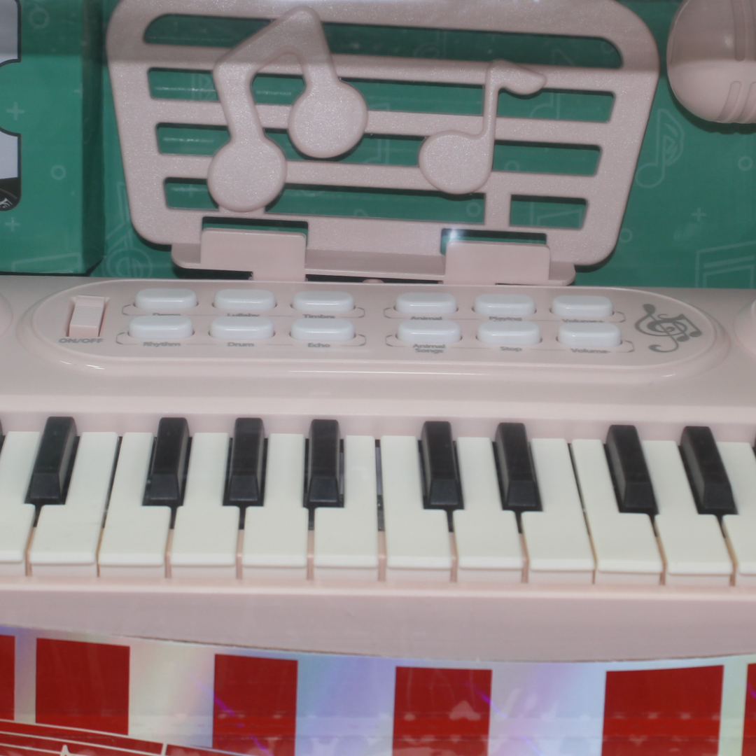Electronic Piano Keyboard with Microphone – Pink