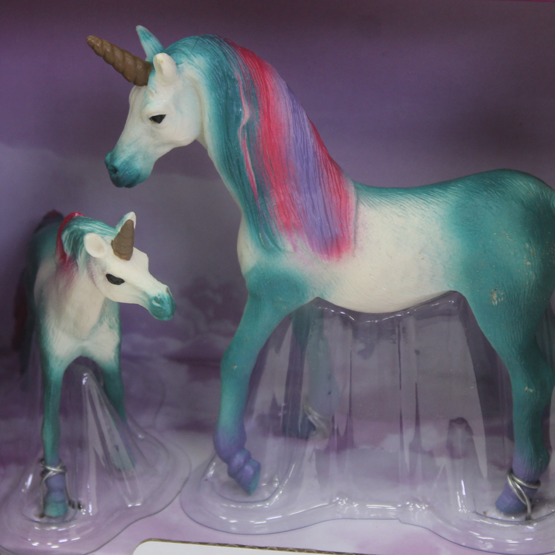 World Dream Model Series 2 Unicorn Figures – Turquoise