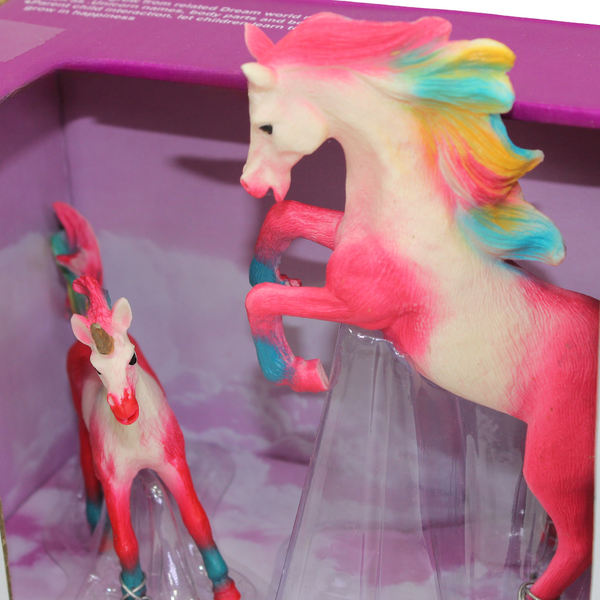 World Dream Model Series 2 Unicorn Figures – Fuchsia