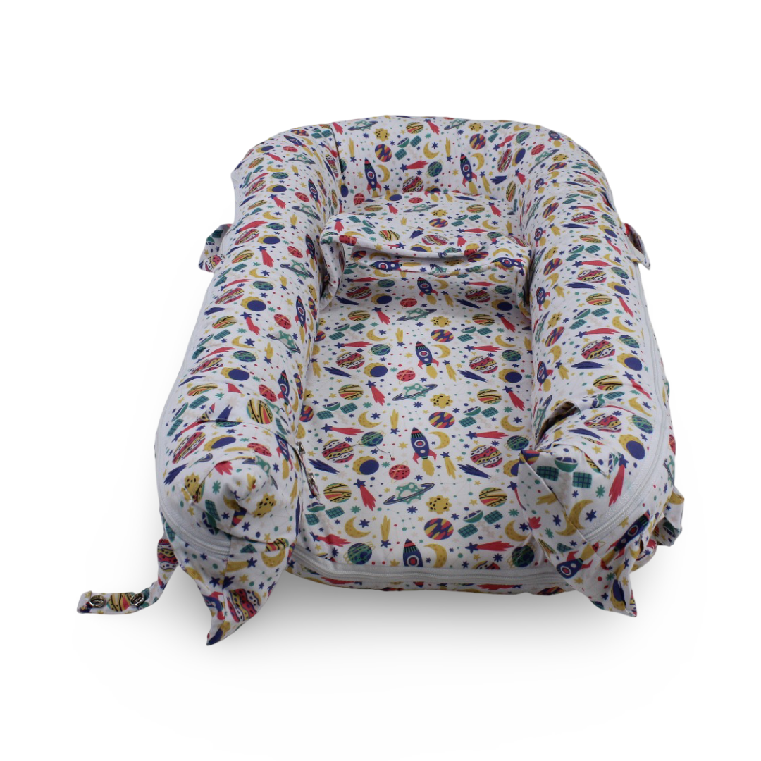 Cotton Baby Nest – Rocket Print (70×40×18 cm)