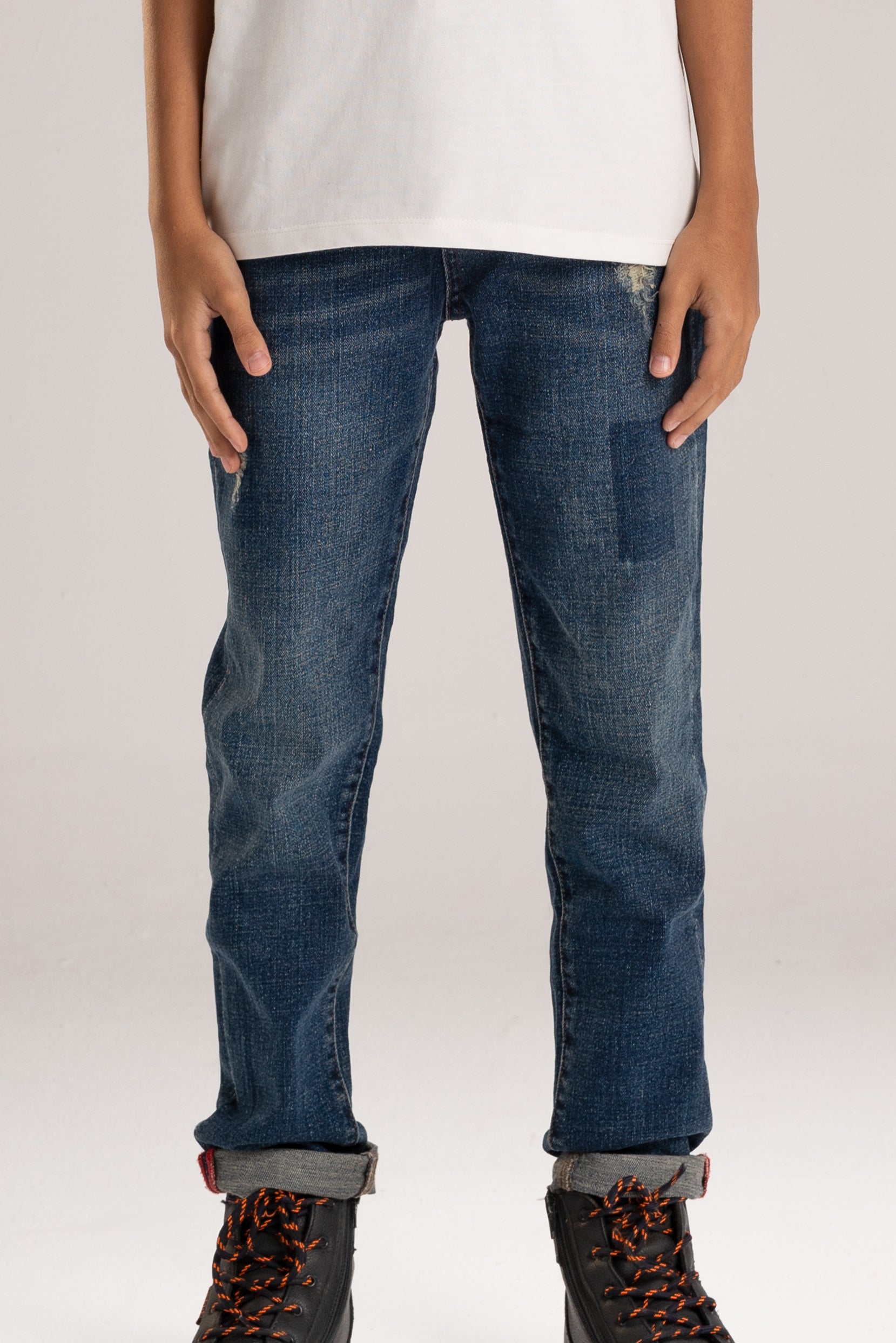 Ripped Slim Jeans