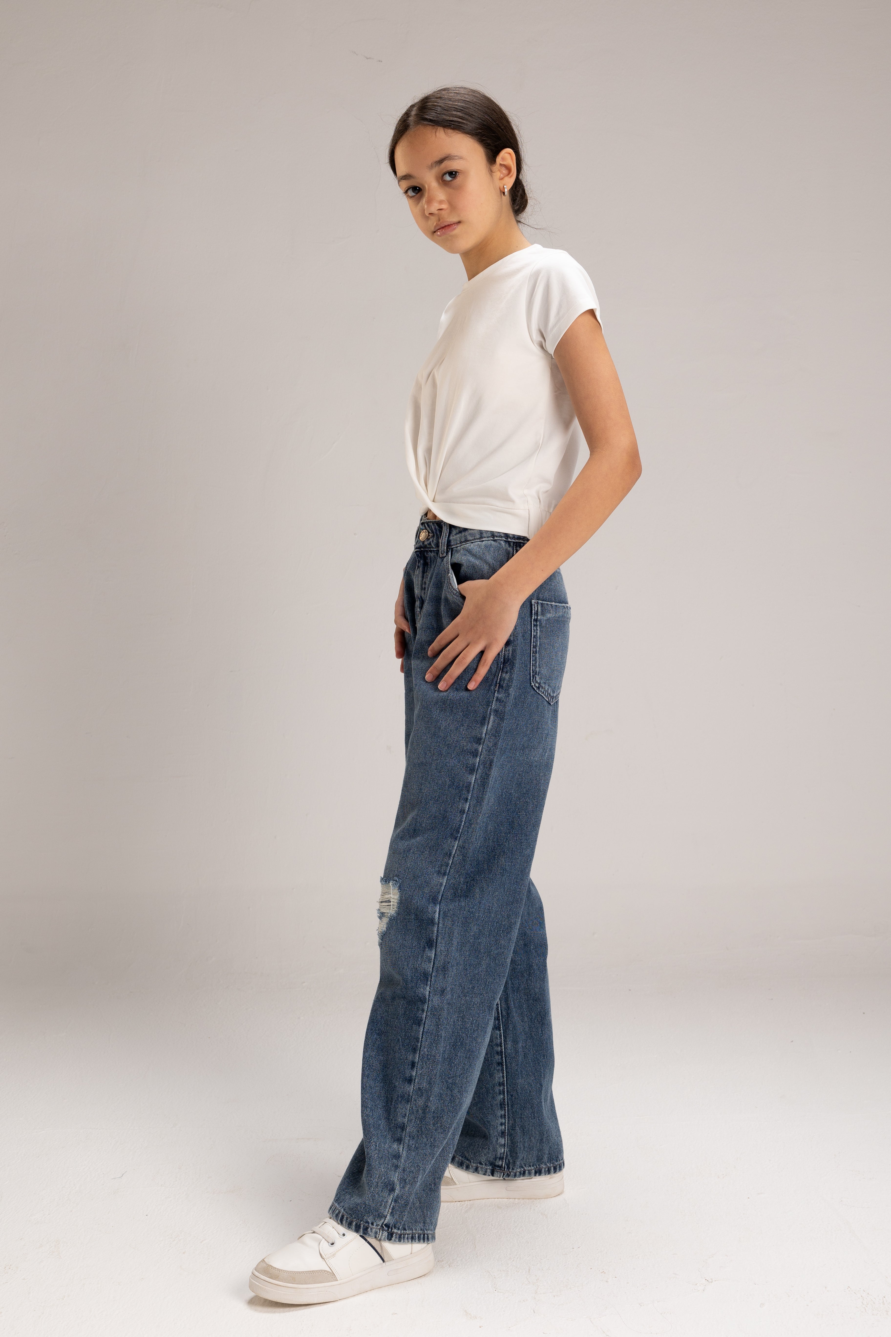 Ripped Wide-Leg Jeans