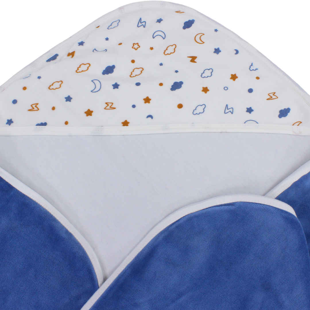 Cotton Baby Blanket – Off-White & Blue with Star, Moon, and Cloud Print