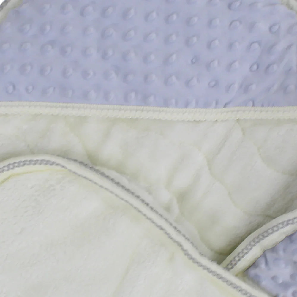 Velvet Baby Blanket – Bubbles Pattern