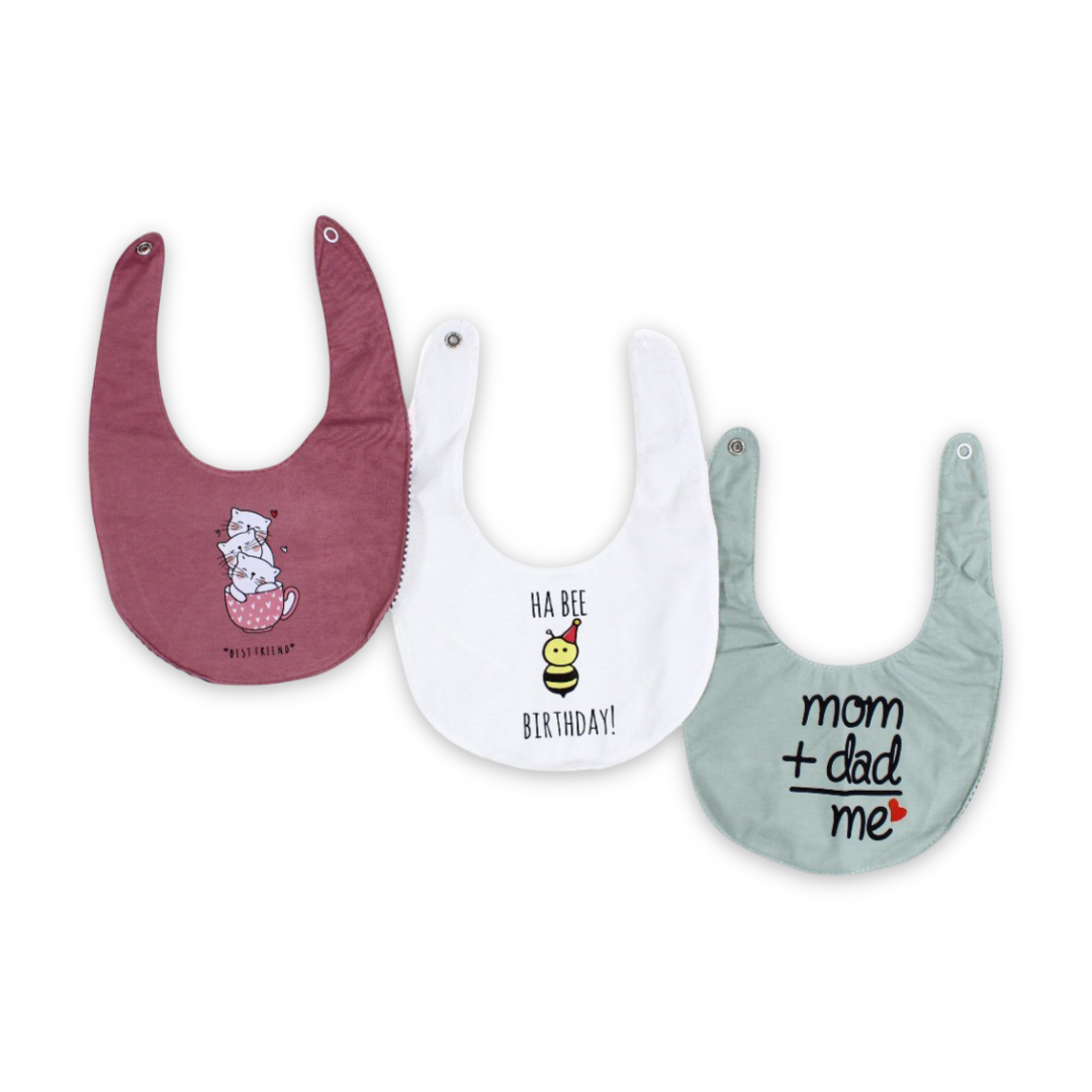 Cotton Baby Bib with "Mom+Dad=Me" Print – (Pack Of 3)