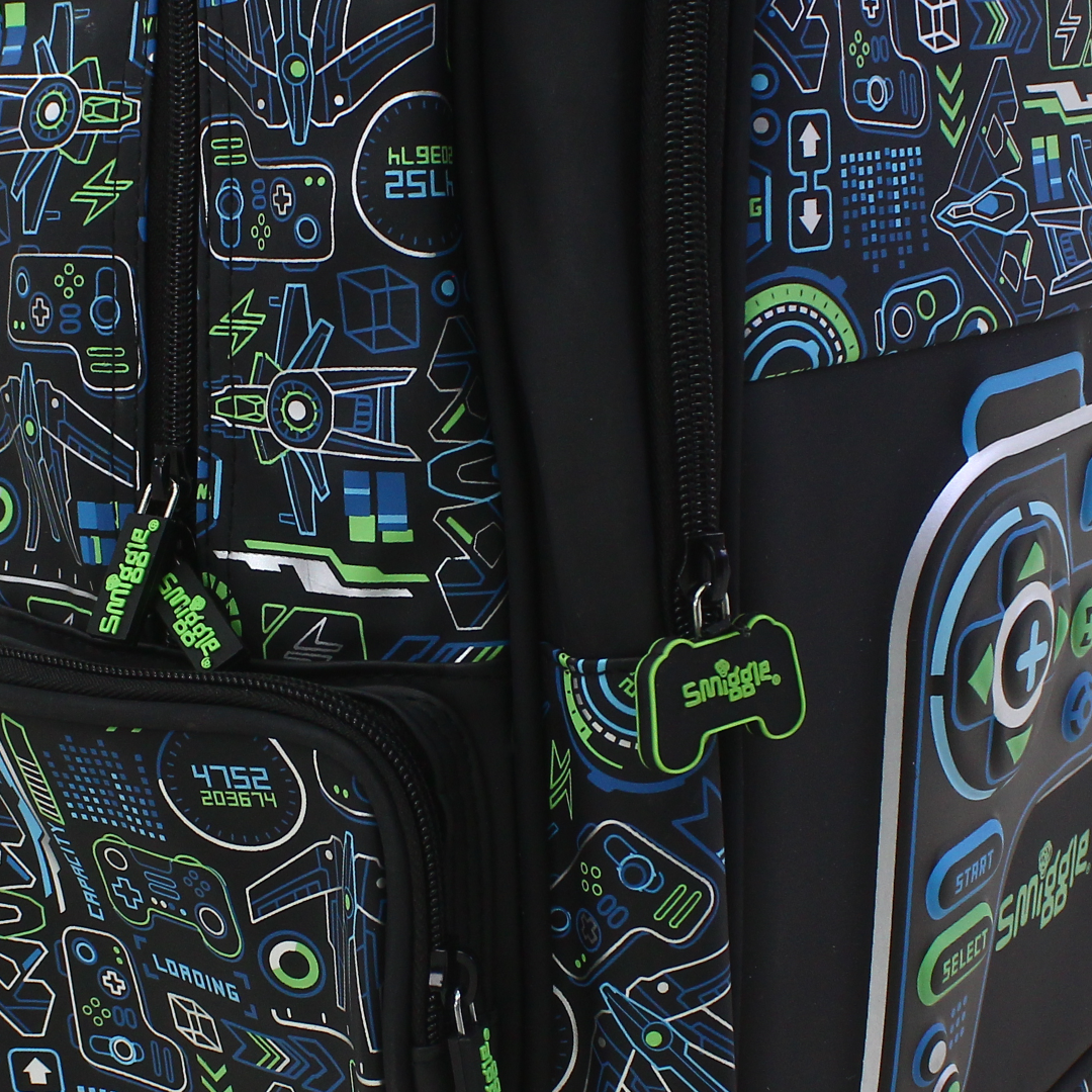 Smiggle Trolley Bag Gaming Design 18 Inches – Black