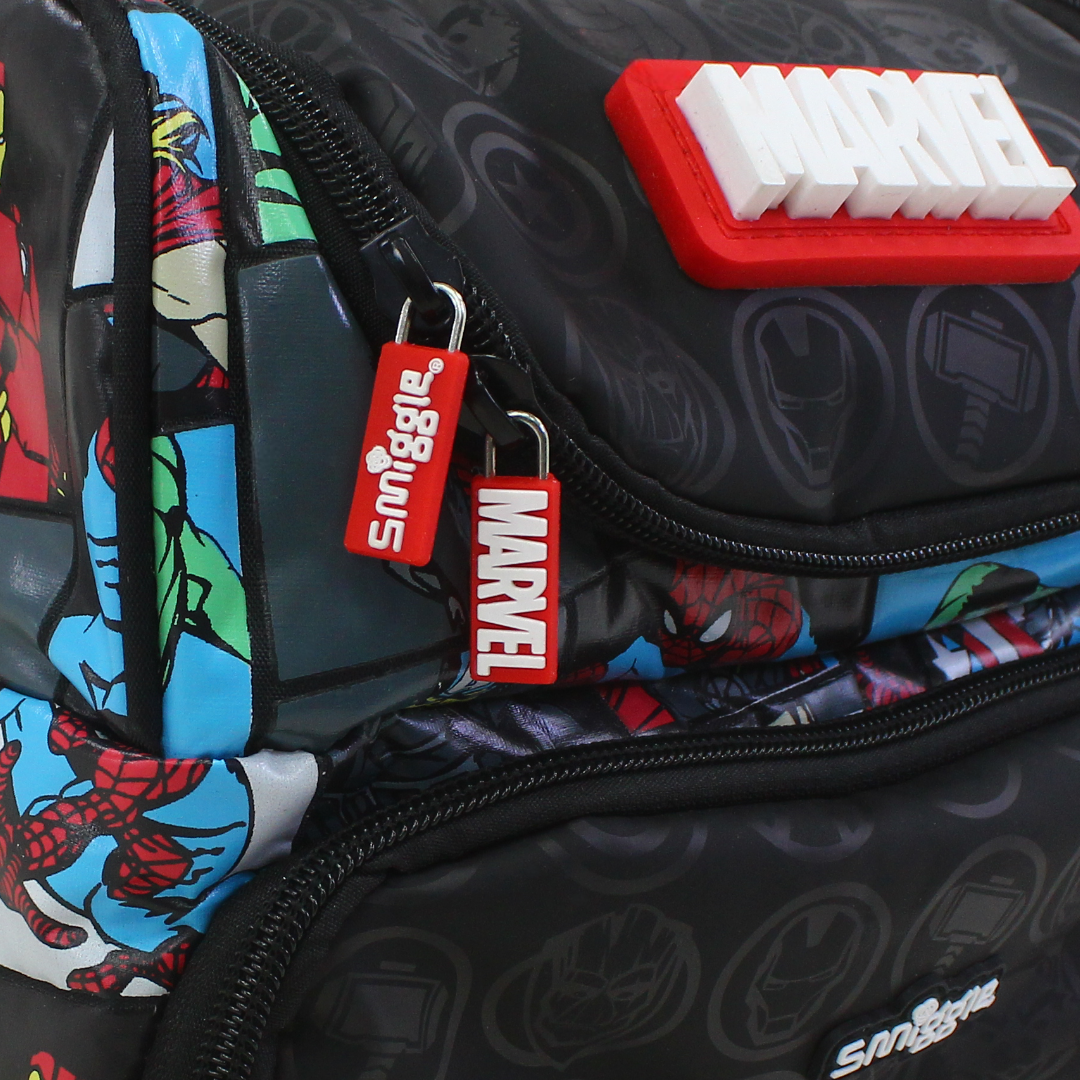 Smiggle Lunch Bag Avengers Design – Black