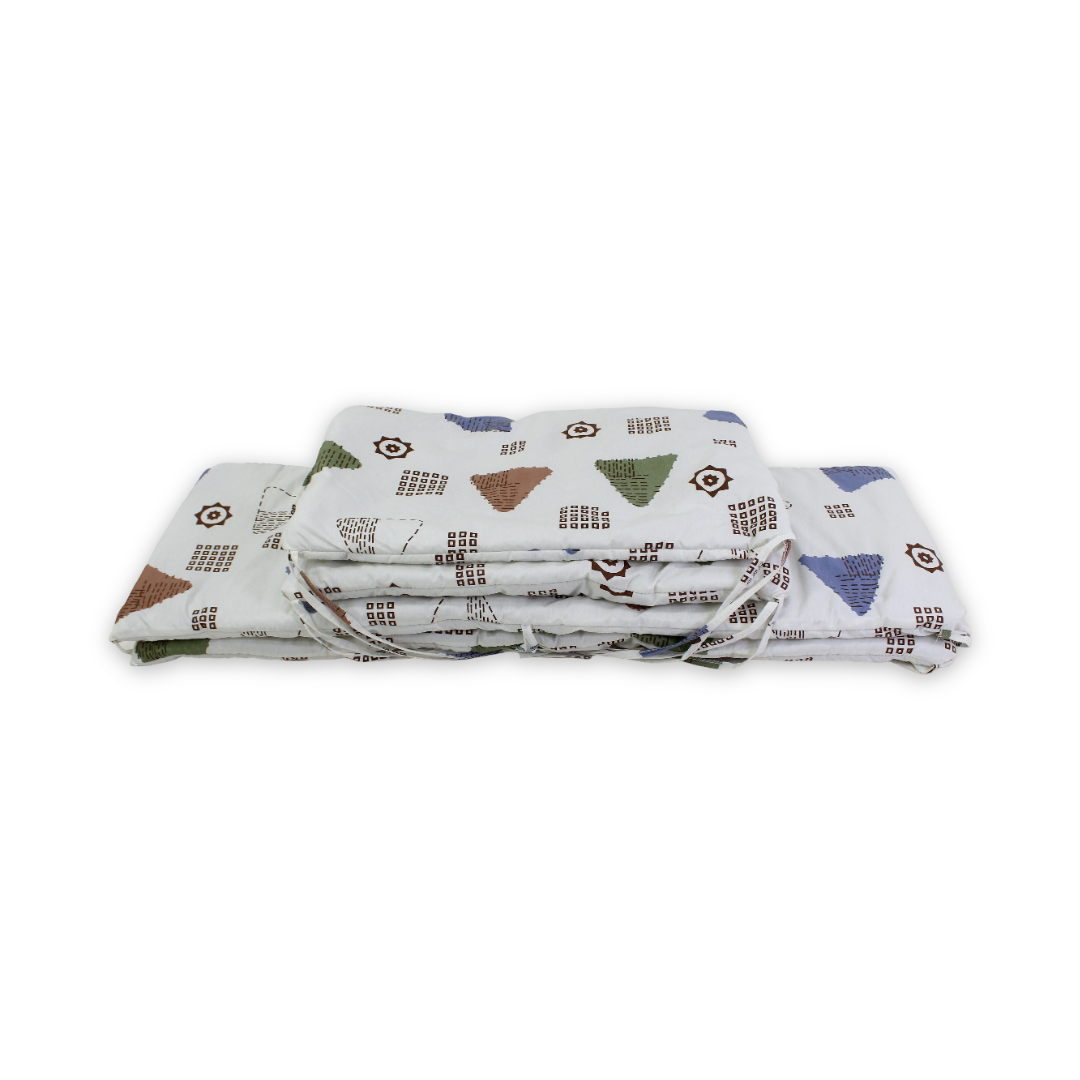Cotton Baby Crib Bumper – Off-White with Triangles Print