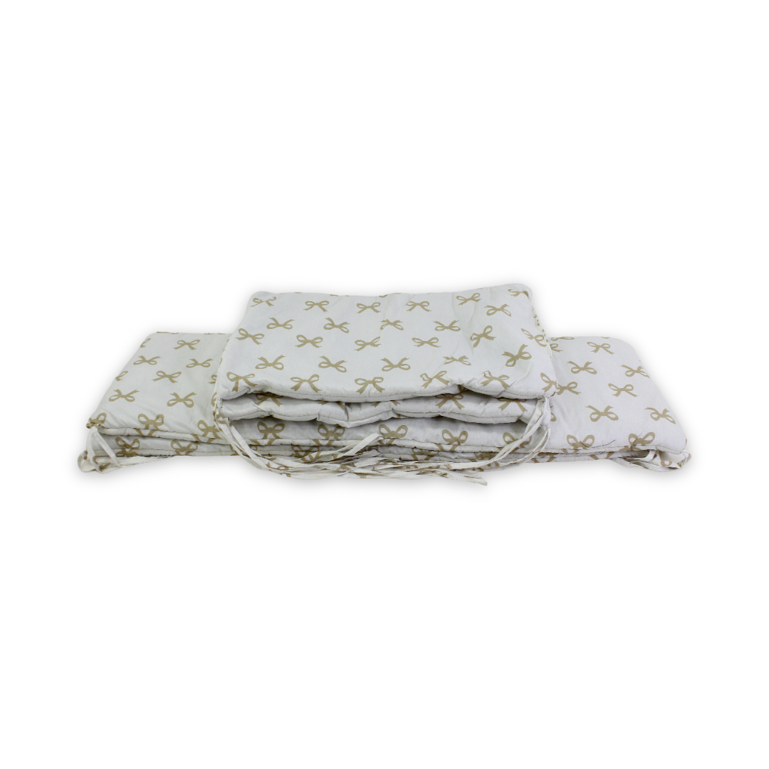 Cotton Baby Crib Bumper – Off-White with Bows Print