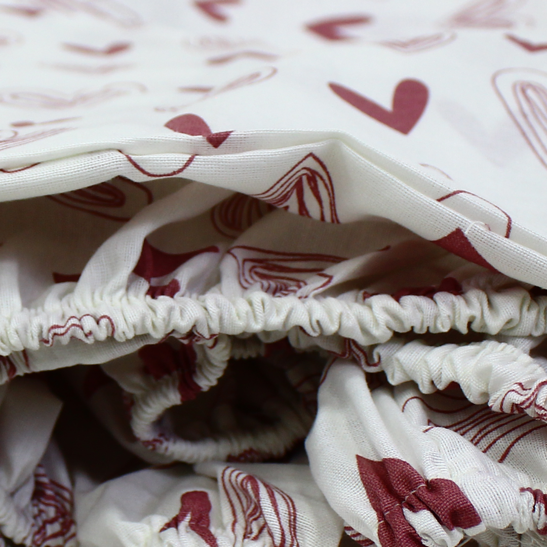 Cotton Bed Sheets – Off-White with Red Hearts Print