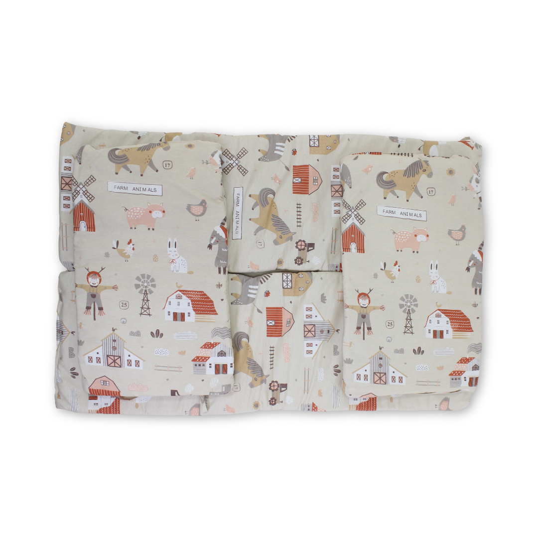 Crib Bumper – Beige with Farm Animals