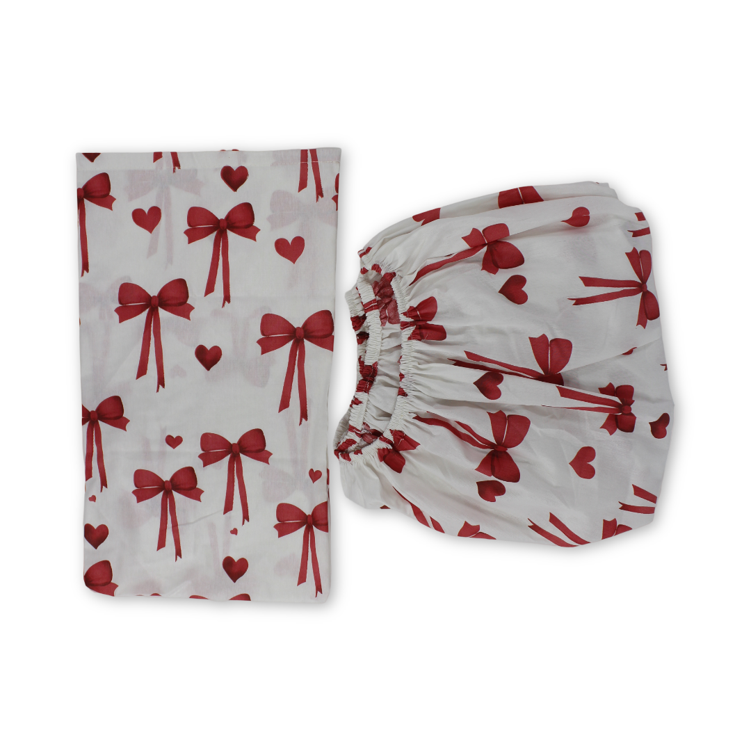 Elastic Bed Sheets – White with Bows & Hearts Print