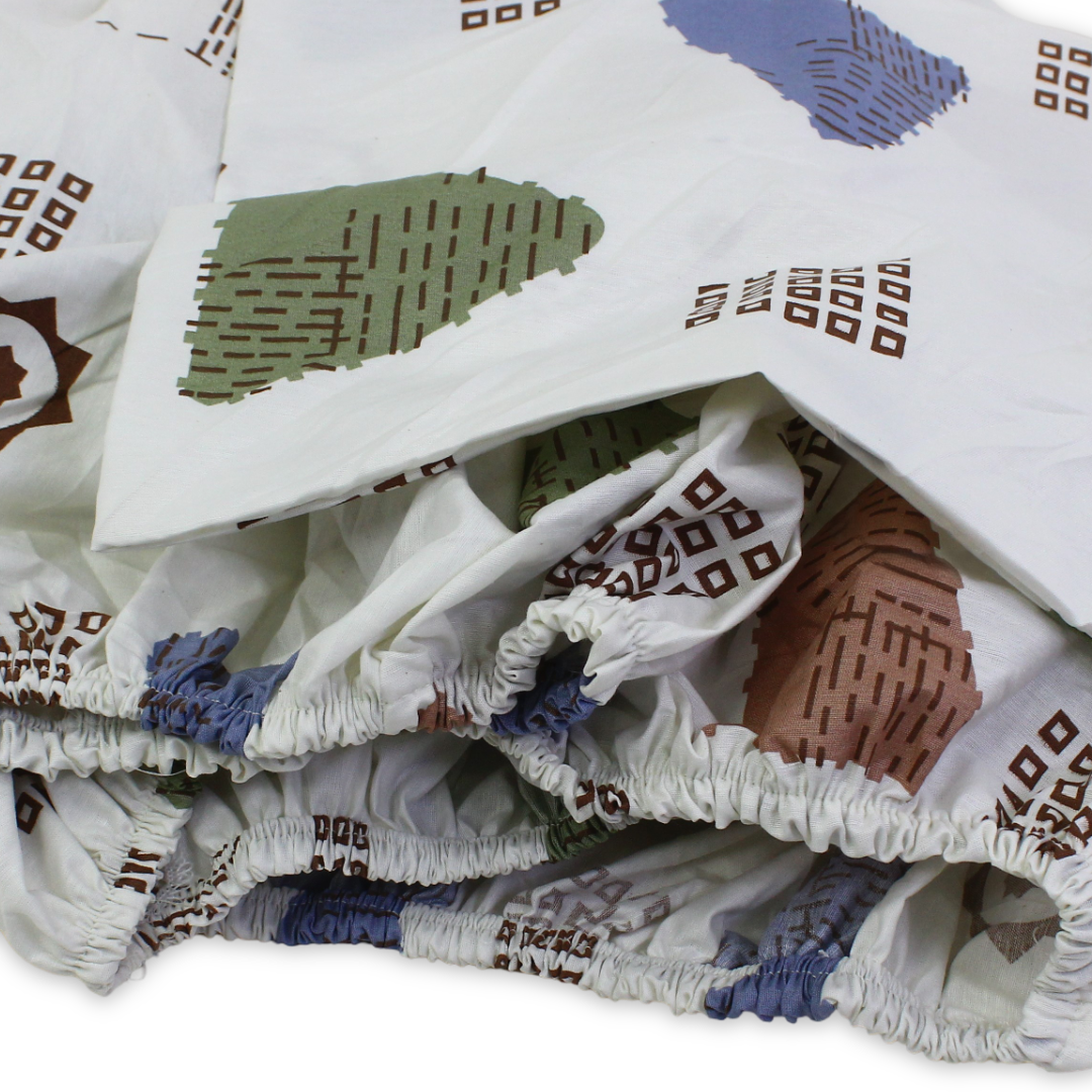 Cotton Bed Sheets – Off-White with Triangles Print