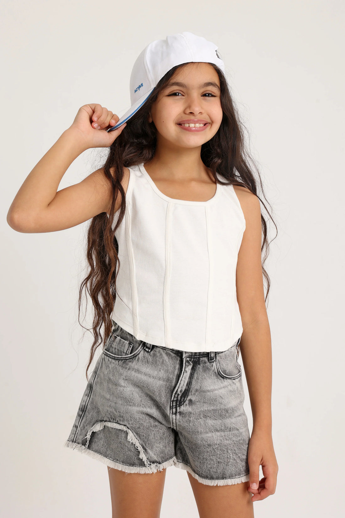 Ripped Denim Shorts - Clothing - Solang