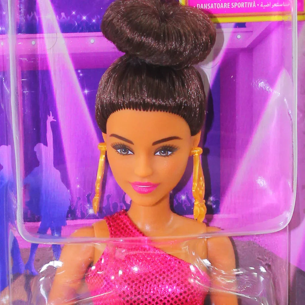 دمية راقصة قاعة الرقص من Mattel Barbie Careers Professions